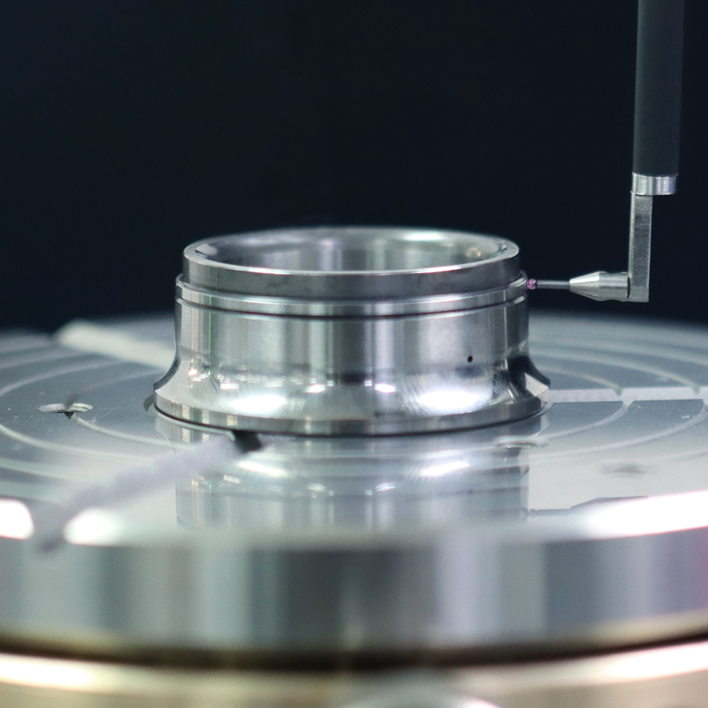 用于轴承滚道测量的高速圆度测量仪